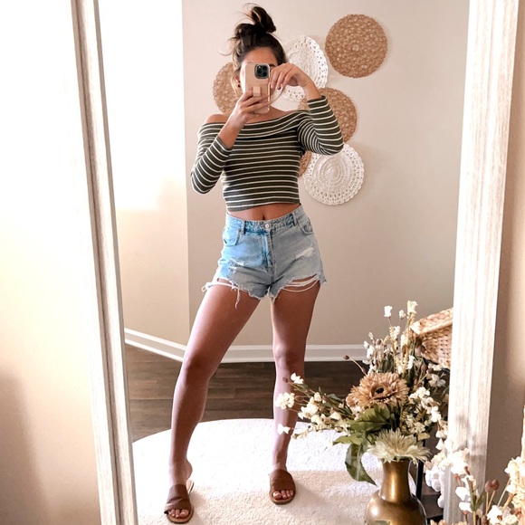 NWT olive green ribbed long sleeve striped crop top - Picture 2 of 8